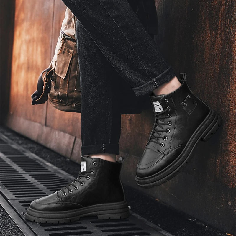 Men Boots Fashion Leather Men Motorcycle Boots Designer British Style Ankle Boots New Outdoor Non-Slip Men High Top Sports Shoes