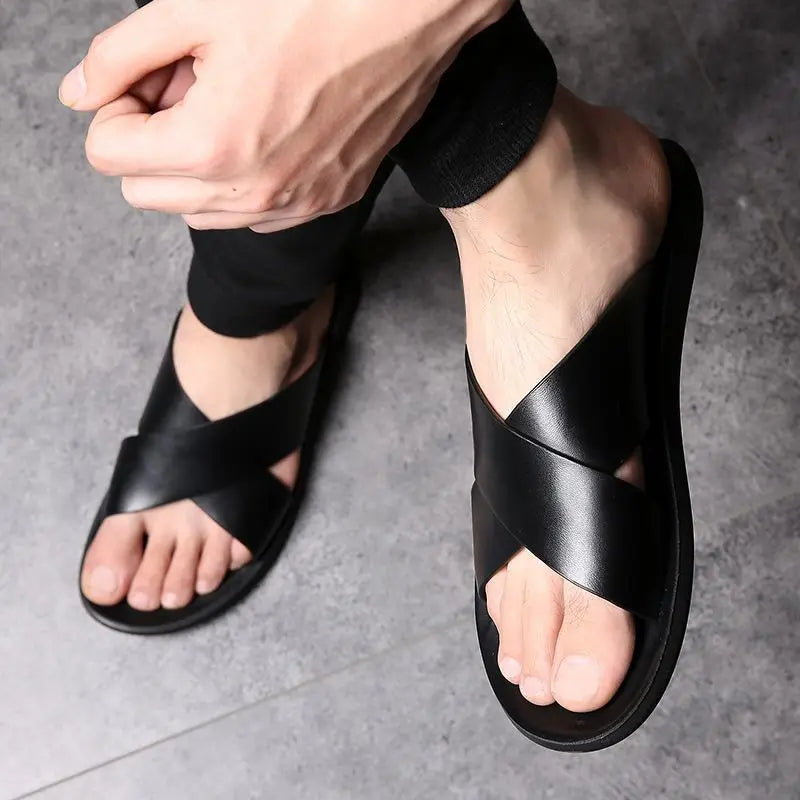 New 2026 Men's Slippers Genuine Leather Sandals for Men Casual Non-Slip Beach Shoes Fashion Soft Soled Flip Flops Men Flat Shoes