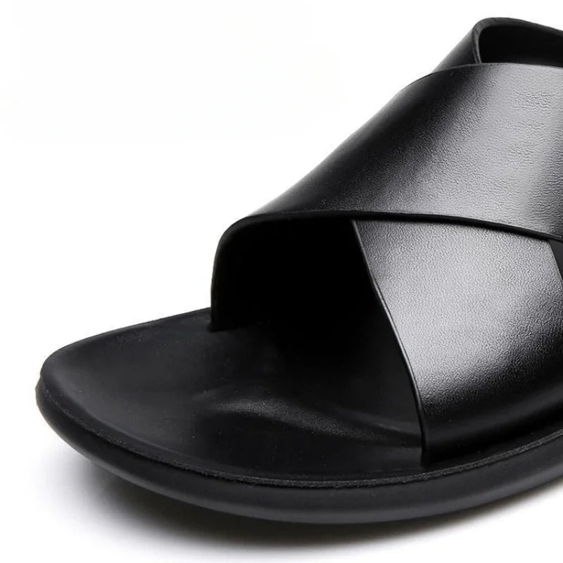 New 2026 Men's Slippers Genuine Leather Sandals for Men Casual Non-Slip Beach Shoes Fashion Soft Soled Flip Flops Men Flat Shoes