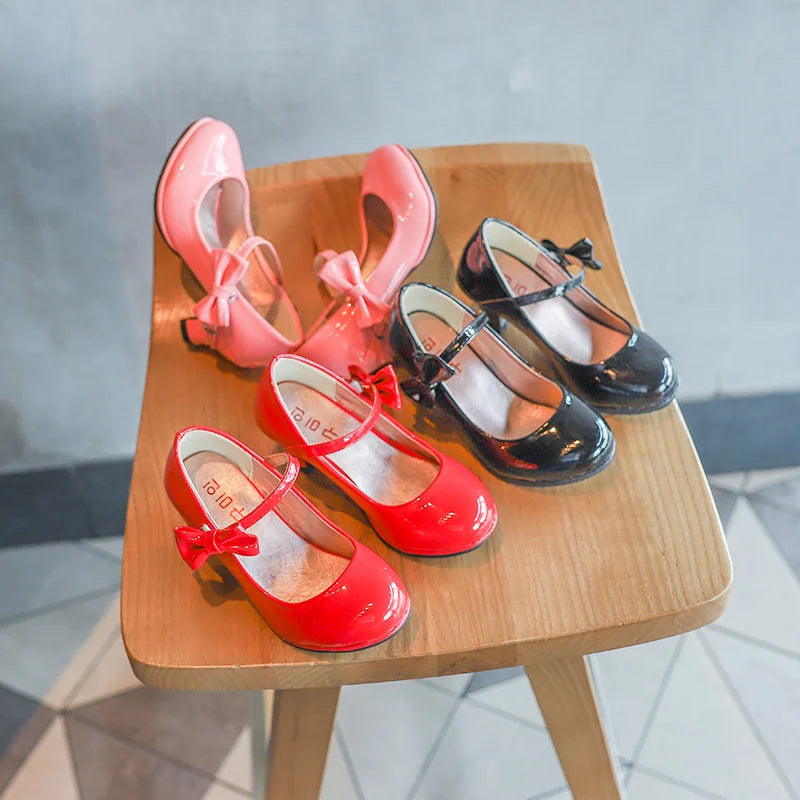 2024 New hot sale princess leather dance shoes girls party bow shoes shiny Solid Red color high-heeled fashion shoes for kids