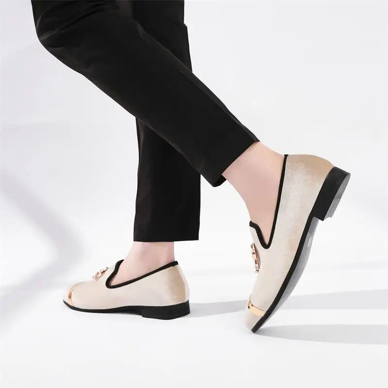 Men Party Dinner Formal Shoes Fashion Gentleman Wedding Dress Shoes for Men Casual Shoes Beige Velvet Loafers