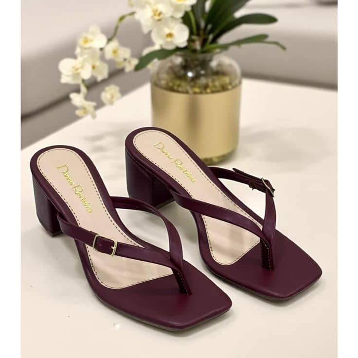 Ladies low heel slippers