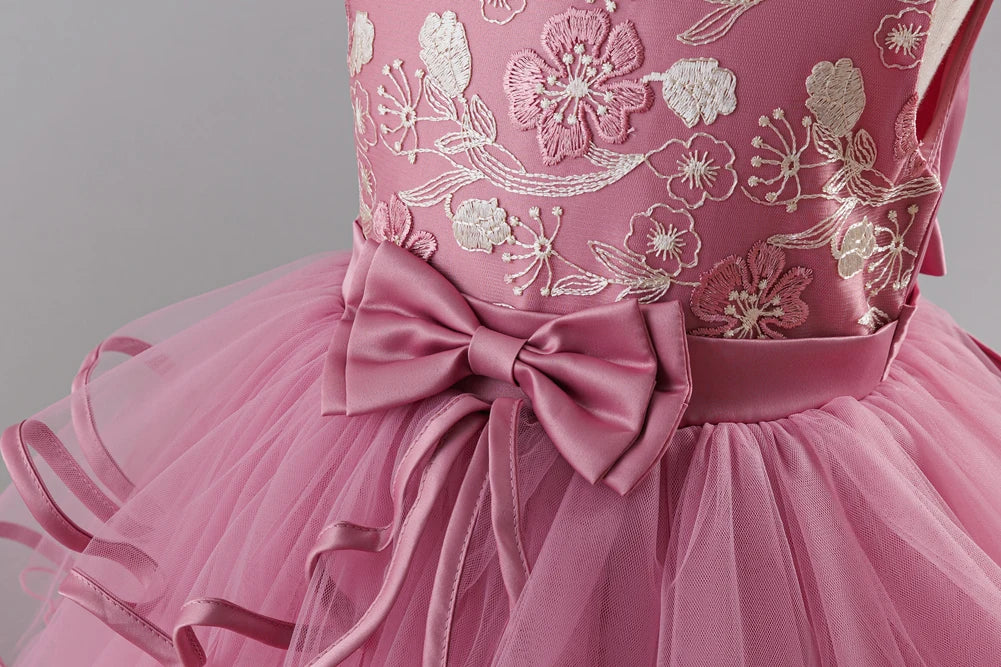 Girls Princess Dress Sleeveless Lace Embroidery Tiered Tulle Bow Formal Evening Gown for Wedding Birthday Party Christmas