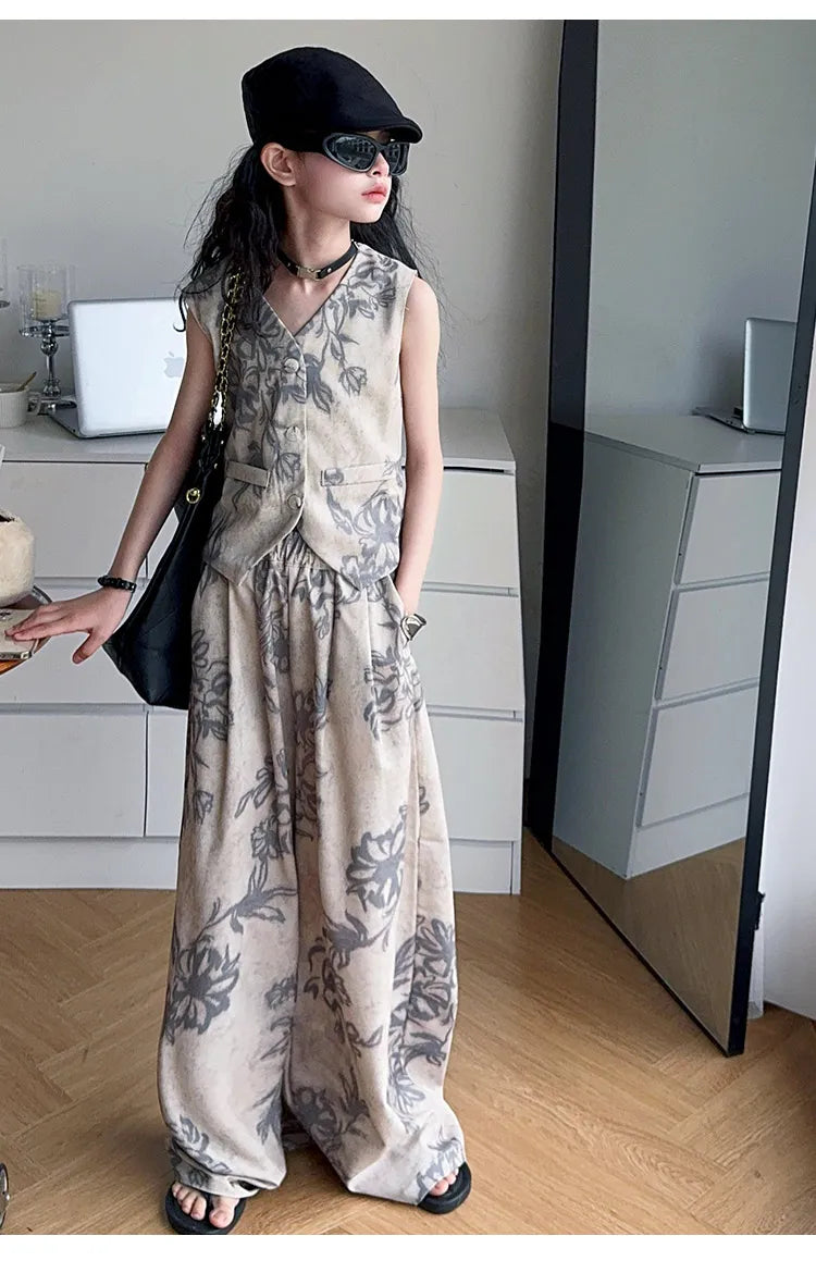Summer Teenage Girls 2PCS Clothing Sets V-Neck Vest + Wide Leg Pants Fashion Print Cool Suit Streetwear Kids Vintage Tracksuits