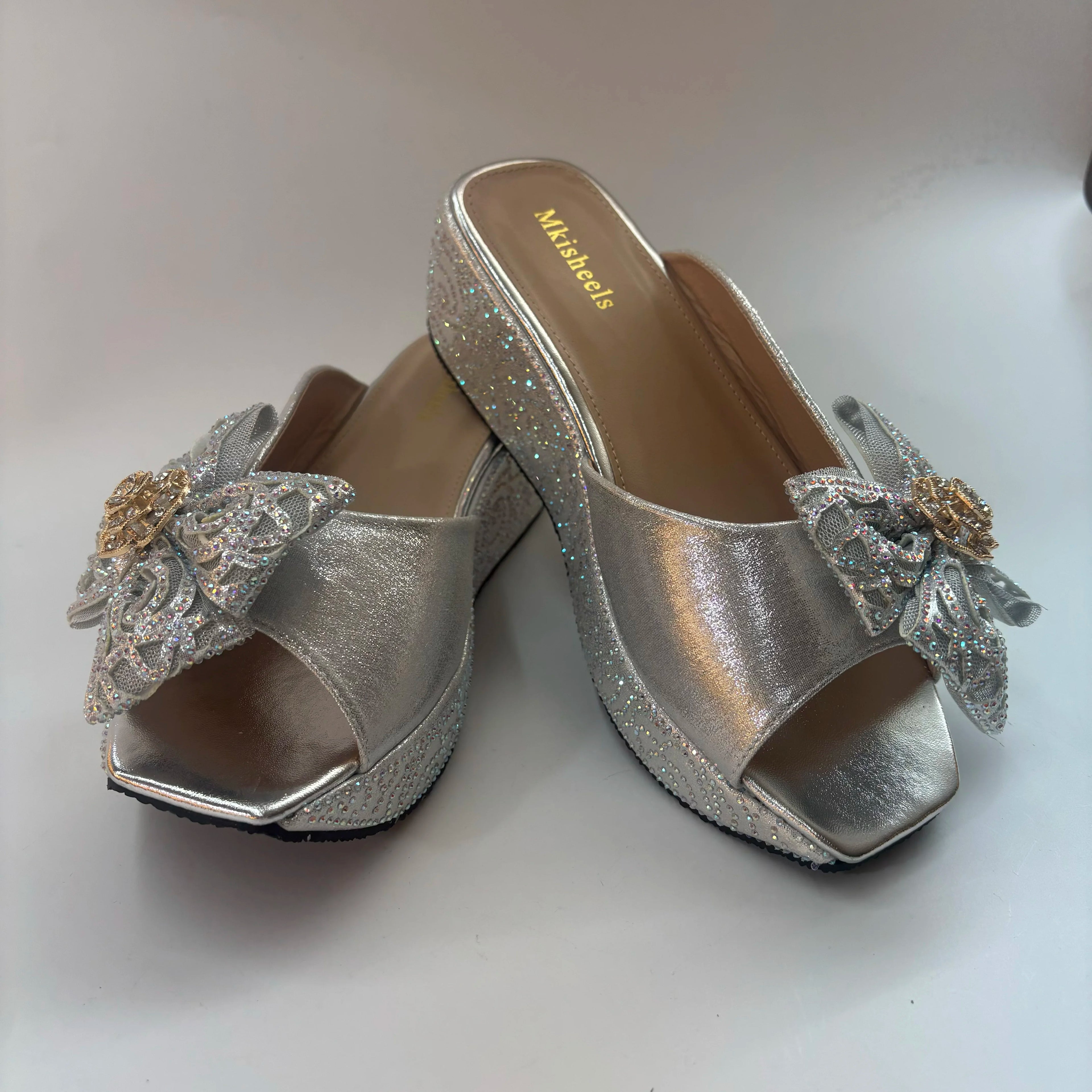Latest Design Women Luxury Flower Wedding Party Shoes Nigerian Women Party Pumps High Heels Slip on Shoes for Women 6CM