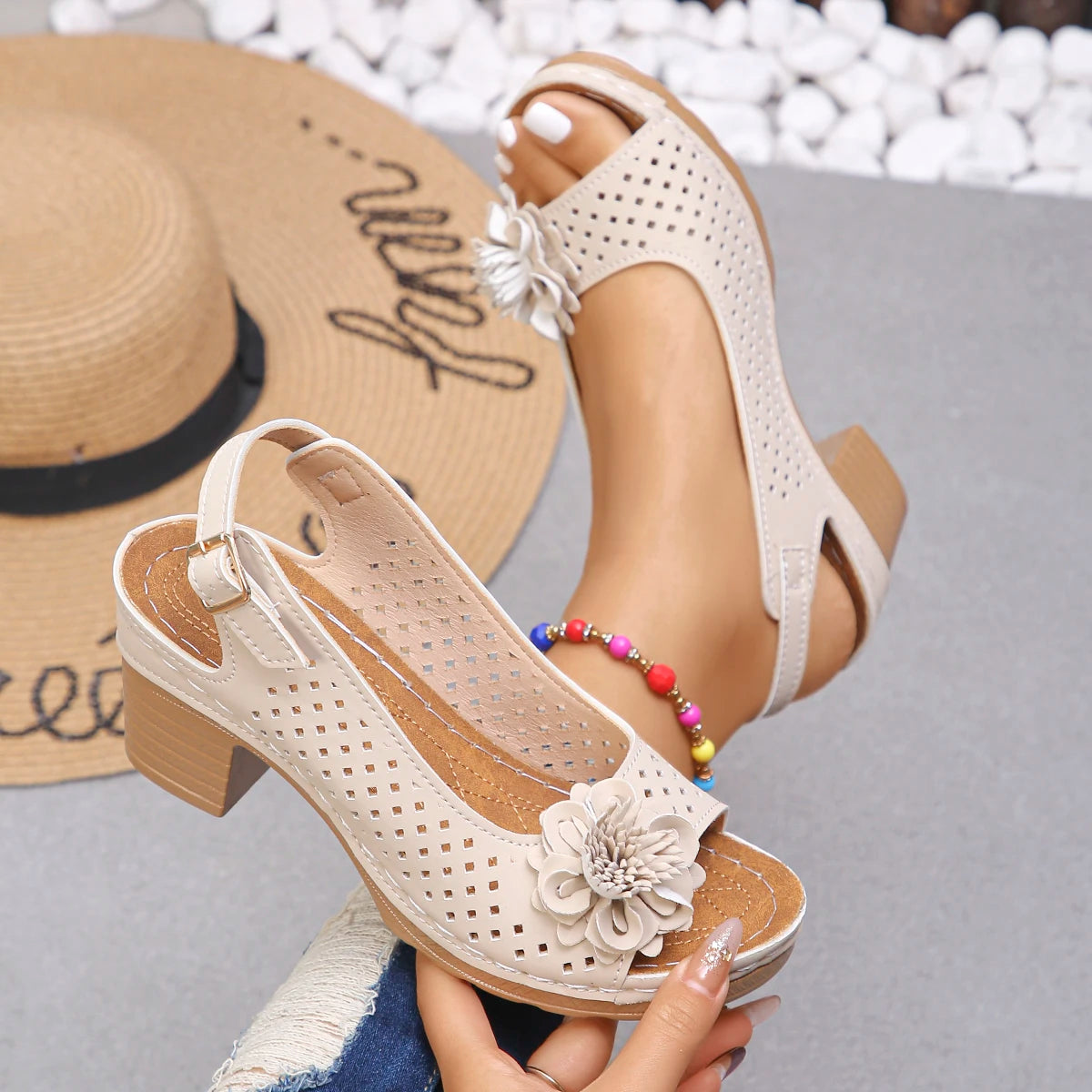 Women's Chunky Heel Sandals Summer 2025 Fashion Flower Hollow Beach Shoes Lightweight High Heeled Casual Sandals for Women