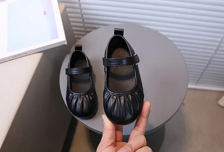 Girls Soft Sweet Princess Dance Shoes for Party Wedding Children's Fashion Pleated Leather Shoes Kids New Chic Solid Color Flats