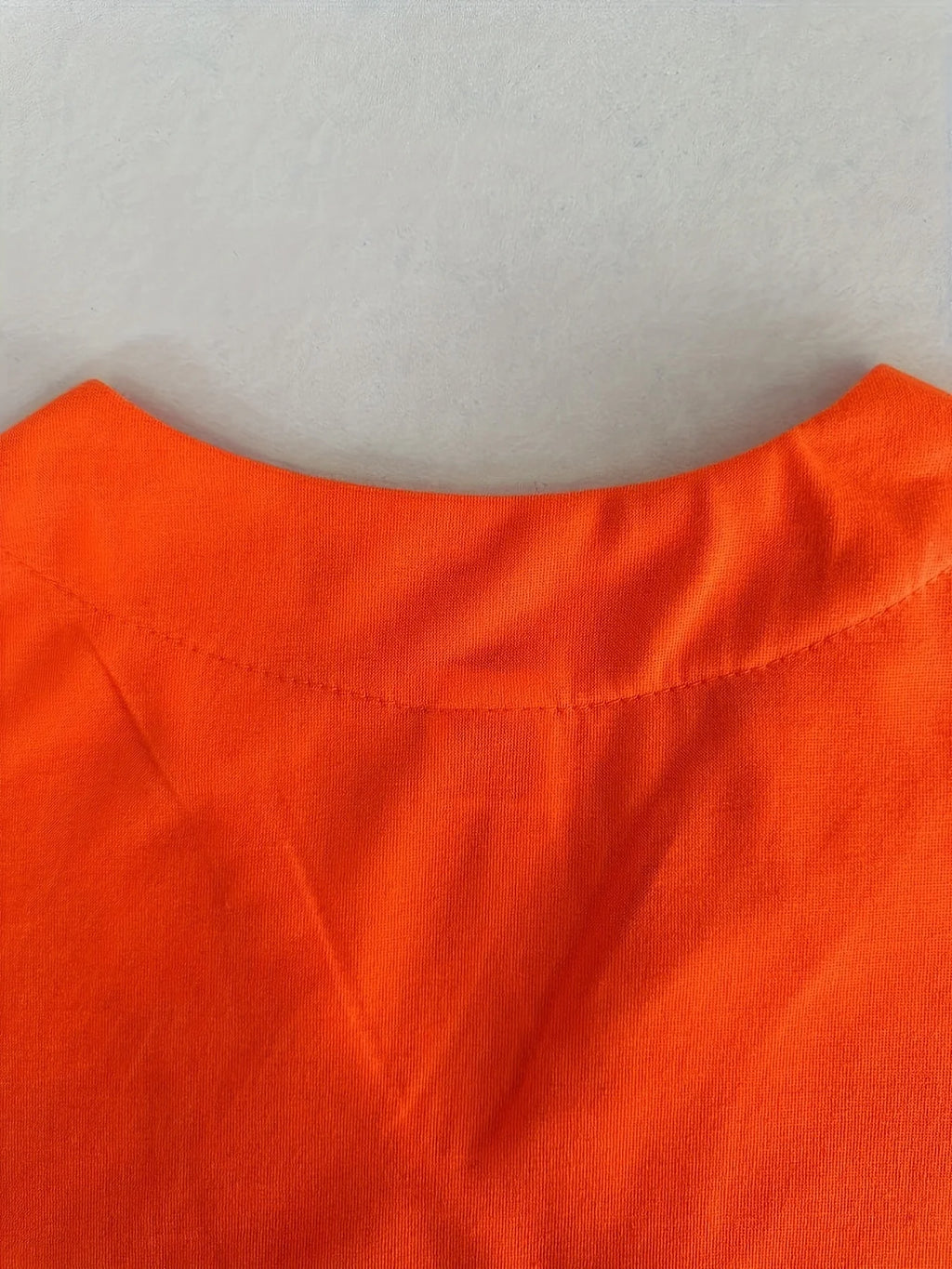 DIY custom printed V-neck T-shirt, fashionable men's short-sleeve T-shirt, stylish elegant casual streetwear top，everyday wear.