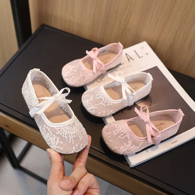 Girls' Shoes 2026 Spring New Sweet Lace Mesh Flat Shoe Fashion Sandals for Girl Mesh Bow Mary Jane Shoes Zapatos Para Niña 여아구두