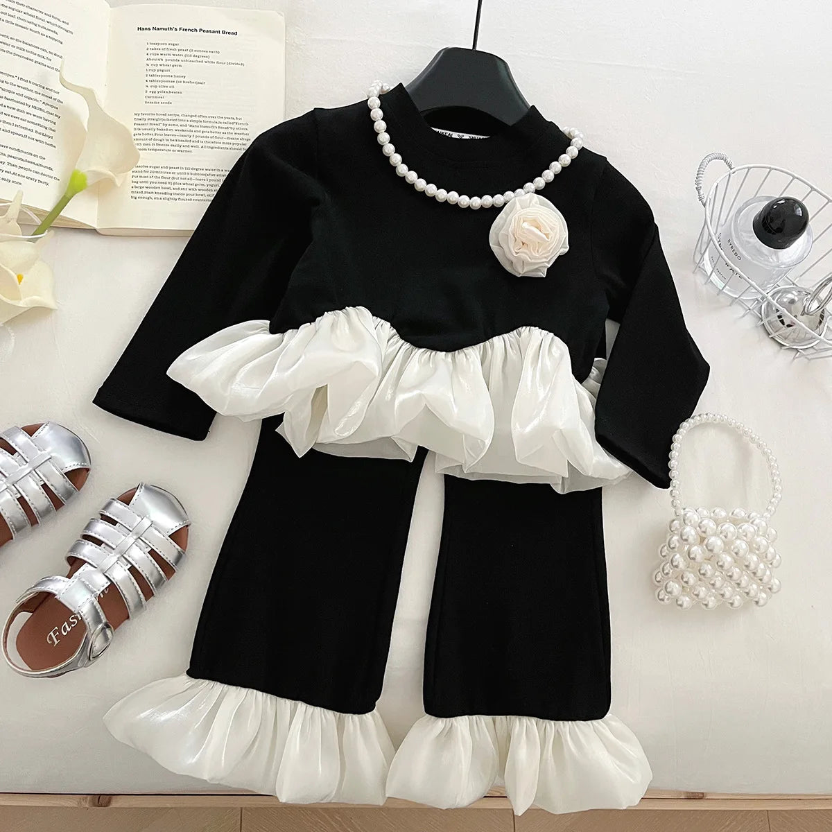 Girls 2 Piece Autumn 2025 New Long Sleeve Lace Solid Color Simple Fashionable Top Childrens Pants Baby Girl Set