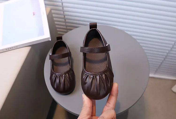 Girls Soft Sweet Princess Dance Shoes for Party Wedding Children's Fashion Pleated Leather Shoes Kids New Chic Solid Color Flats
