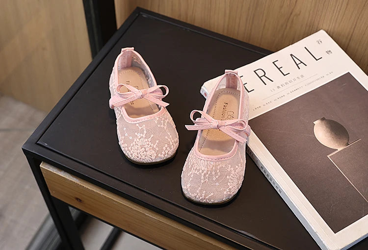 Girls' Shoes 2026 Spring New Sweet Lace Mesh Flat Shoe Fashion Sandals for Girl Mesh Bow Mary Jane Shoes Zapatos Para Niña 여아구두