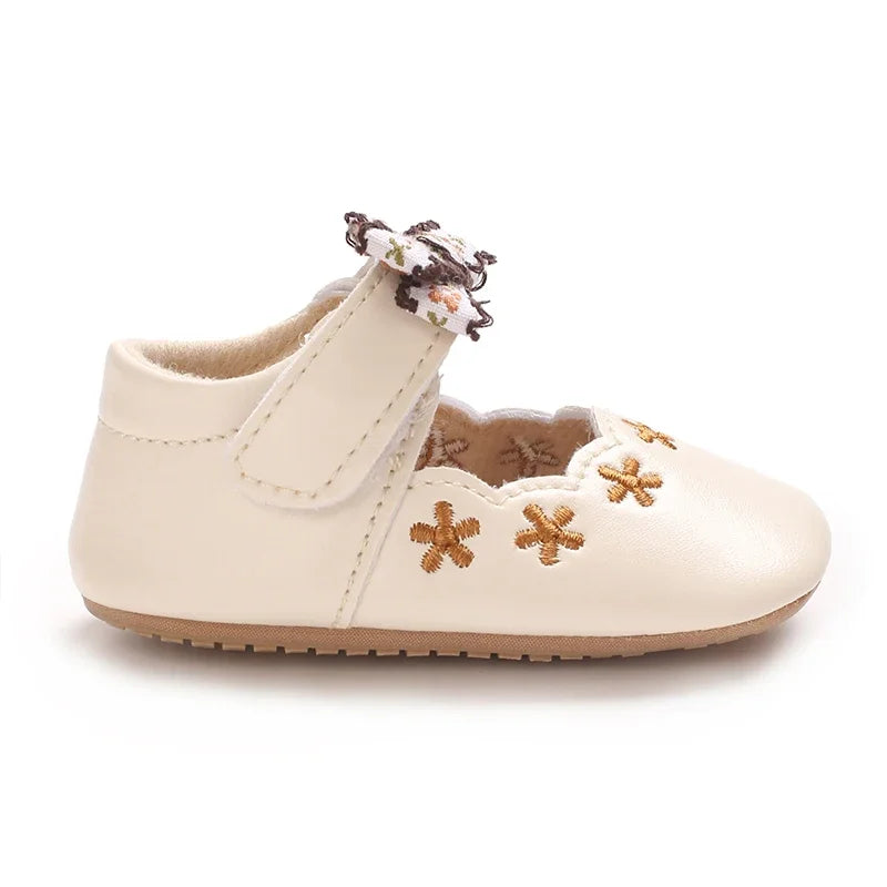 Baby girl princess shoes cute and breathable bow for young children anti slip flower casual sports shoes baby soft soled shoes