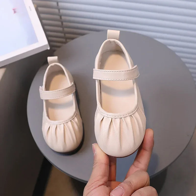 Girls Soft Sweet Princess Dance Shoes for Party Wedding Children's Fashion Pleated Leather Shoes Kids New Chic Solid Color Flats