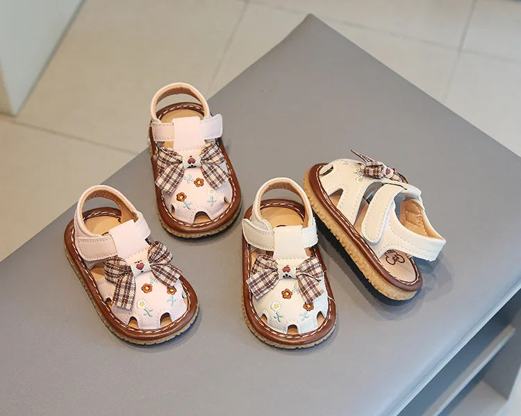 2025 Newborn Baby Girl Sandals Summer Embroidered Leisure Comfortable Lightweight Floral Soft Sole Wrap Toe Sandals For 18M-24M