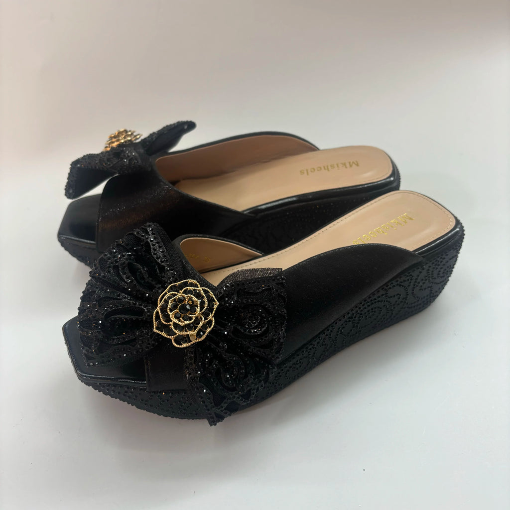 Latest Design Women Luxury Flower Wedding Party Shoes Nigerian Women Party Pumps High Heels Slip on Shoes for Women 6CM
