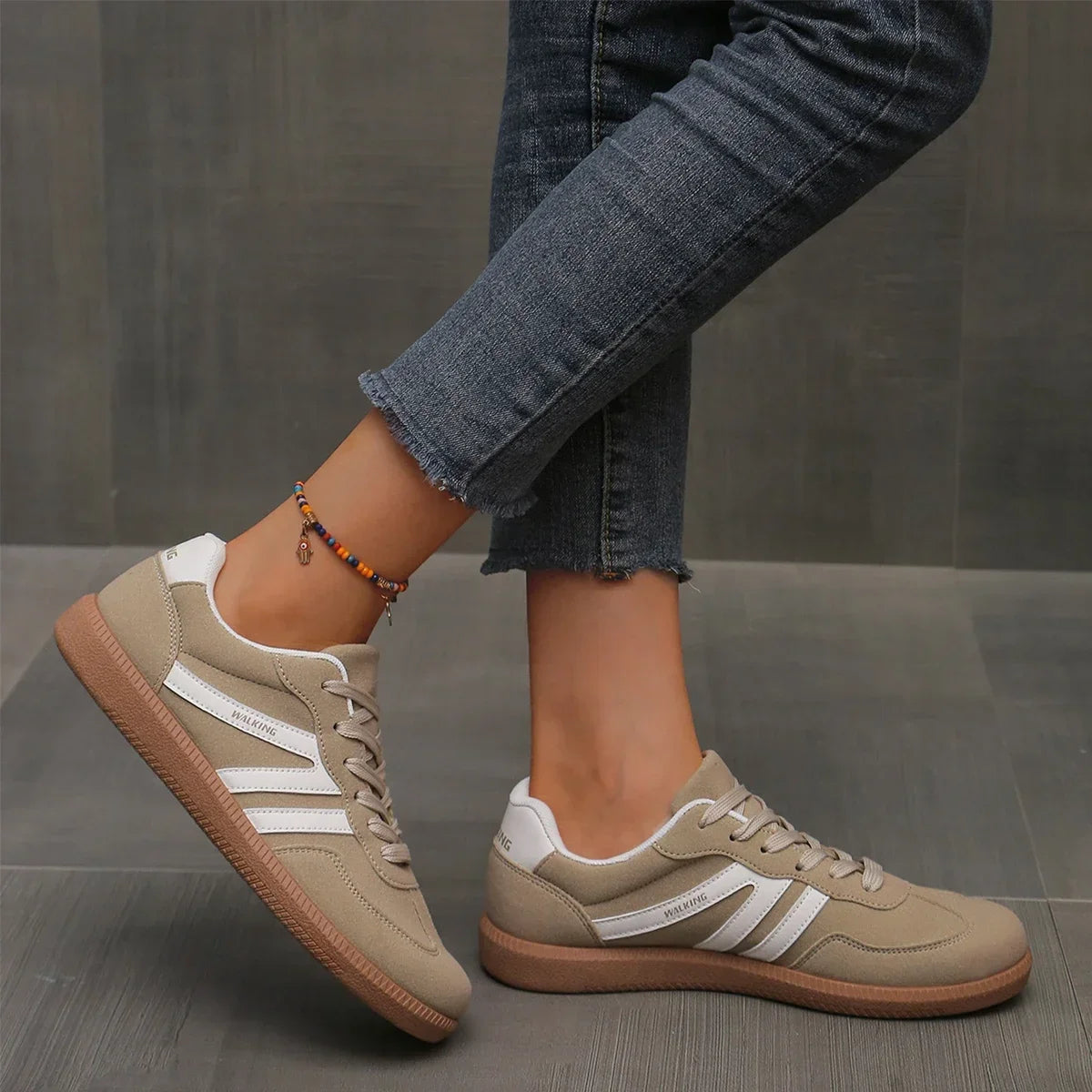 Women Sneakers 2025 Spring New Luxury Flat Loafers Comfortable Slip on Soft Female Sneakers Lightweight Outdoor Shoes for Women