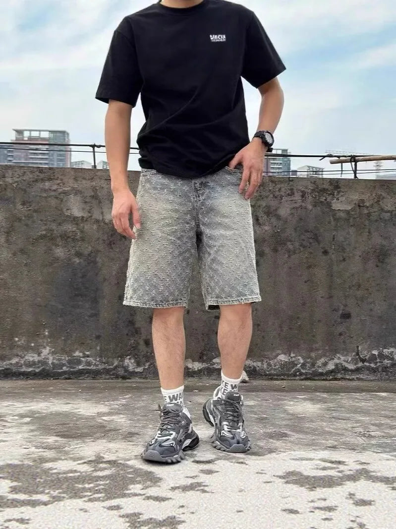 2025 American style new denim shorts for men in summer, loose straight tube, perforated jacquard, high-end feeling, five point