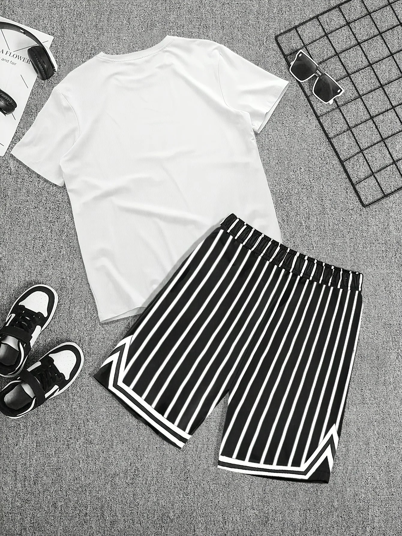 Mens 2 Piece Outfit Short Sleeve T Shirt and Striped Shorts Set Breathable Casual Sports Tracksuit for Basketball Daily Wea