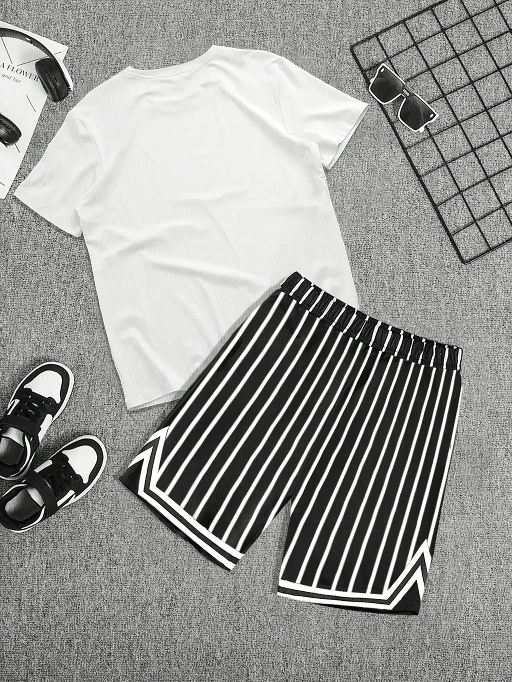 Mens 2 Piece Outfit Short Sleeve T Shirt and Striped Shorts Set Breathable Casual Sports Tracksuit for Basketball Daily Wea