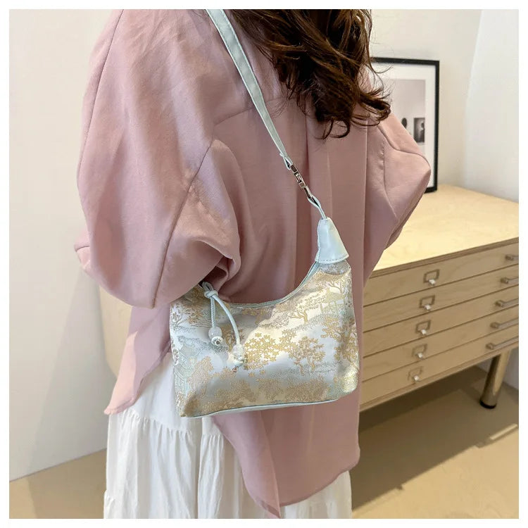 Designer Luxury Bags Woman Sweet Embroidery Shoulder Bag Nylon Texture Pearl Pendant Crossbody Handbag Bucket Handbag Women Girl