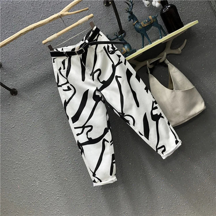 Jeans for women Streetwear Fashion Graffiti Print Jeans Pocket High Waist Washed Jeans Female 2024 Spring Loose Straight Pants