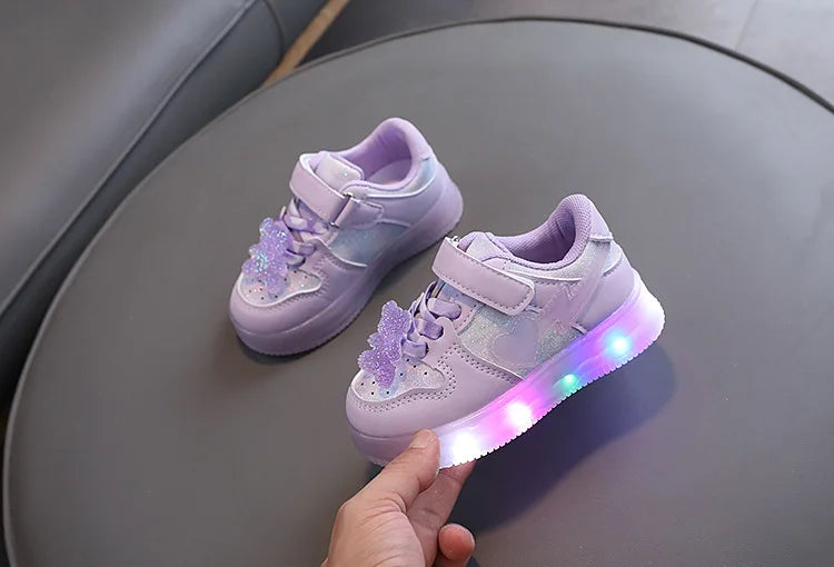 Spring Child Sneaker New Fashion Comfort Girl Shoe Versatile Soft Sole LED Light Girl Shoe Cute Anti Slip Exquisite Casual Shoes