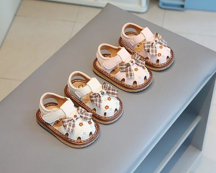 2025 Newborn Baby Girl Sandals Summer Embroidered Leisure Comfortable Lightweight Floral Soft Sole Wrap Toe Sandals For 18M-24M
