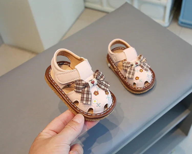 2025 Newborn Baby Girl Sandals Summer Embroidered Leisure Comfortable Lightweight Floral Soft Sole Wrap Toe Sandals For 18M-24M