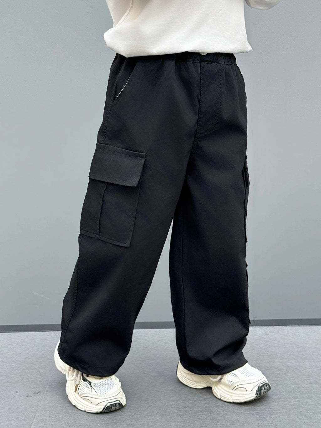 Toddler Boy Khaki Cargo Pants, Elastic Waist Multi-Pocket Casual Trousers With Embroidery Detail, Loose Fit Streetwear For Kids