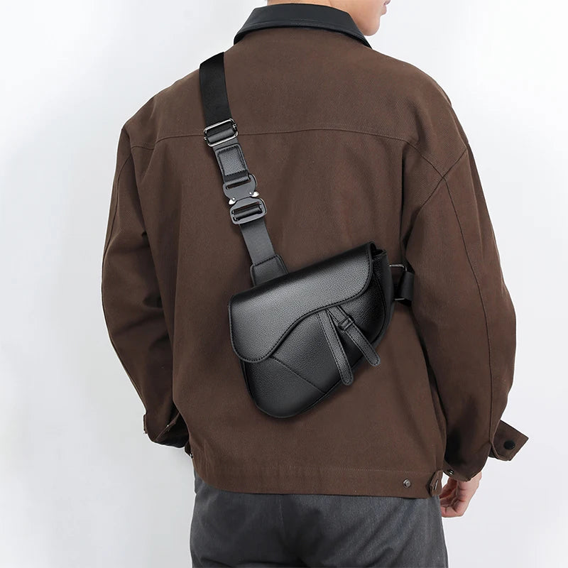Men' Shoulder Bag Fashion Saddle Bag High Quality Leather Premium Zipper Simple Solid Color Chest Bag Business Men Messenger Bag
