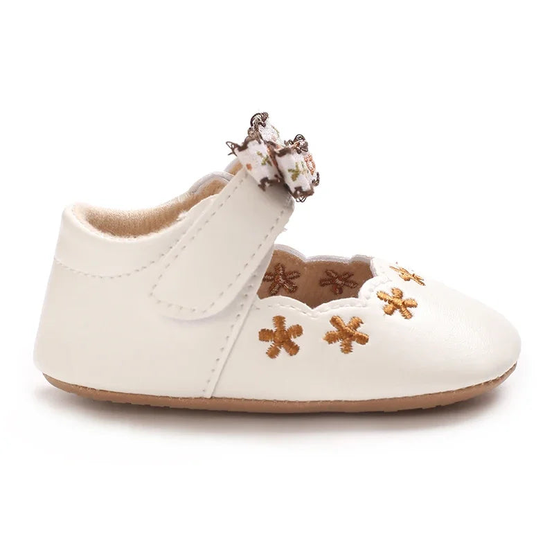 Baby girl princess shoes cute and breathable bow for young children anti slip flower casual sports shoes baby soft soled shoes