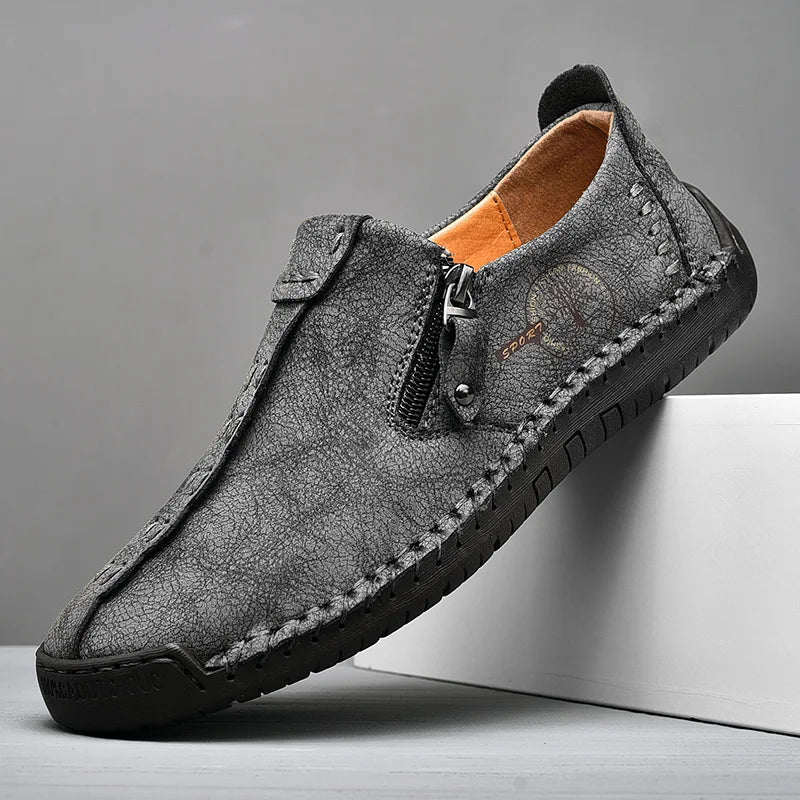 Men Casual Leather Shoes Comfortable Anti-slip Flat Shoes Soft Leather Shoes Hot Sales Free Delivery of Men Shoes In Large Size