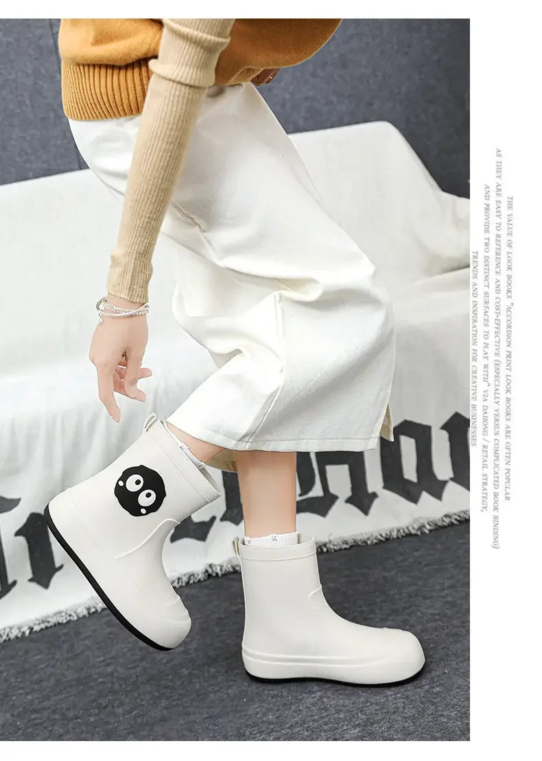 New Women's Cover Foot High Top Flat Sole Rain Shoes Soft Bottom Non Slip Waterproof Oil Resistant Work Shoes Fishing Water Shoe