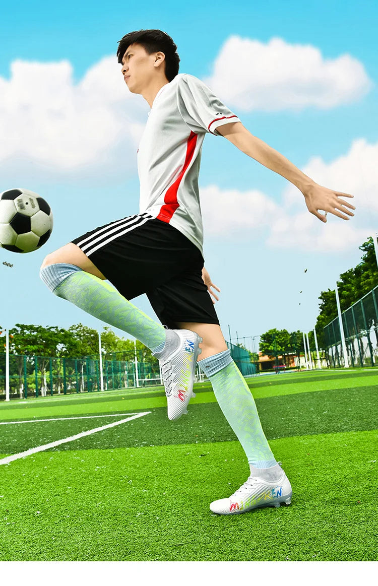 New Low Top Soccer Shoes for Men Teenage Boys Athletic Sports Training Footwear for Students on Lawn and Grass Fields