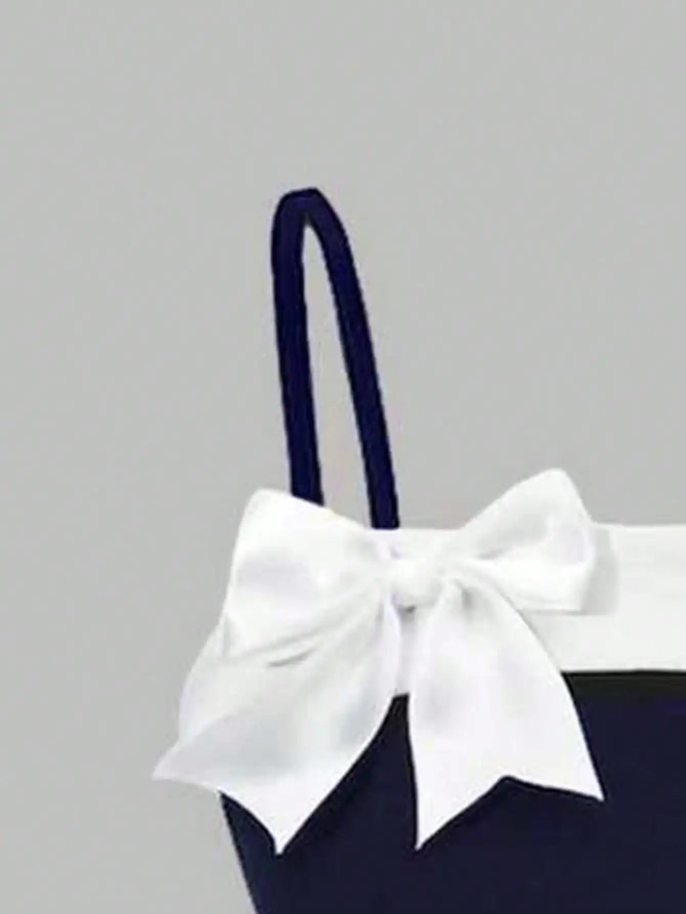 Girls' dress summer outfit; children's summer bow dress; girls' medium and large dress for parties, outdoors, travel