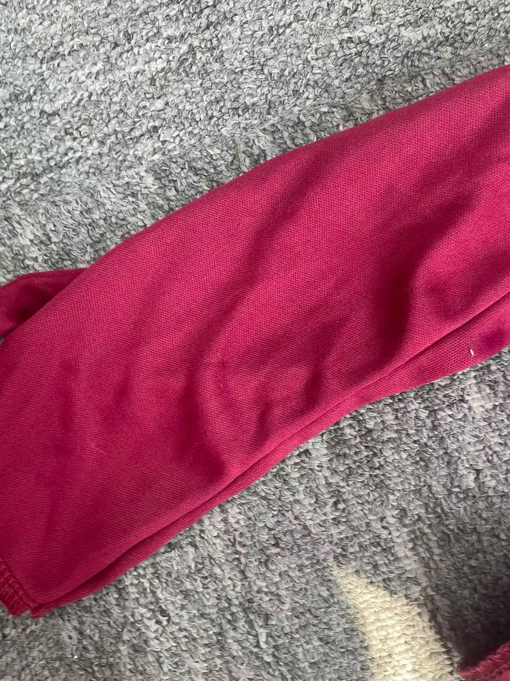 Girls' Burgundy Multi-Piece Outfit: 1 Girl's Dress with Bow Decoration + 1 Small Hat with Ear-Shaped Headband + 1 Pair of Gloves with Bow Rings, Suitable for Girls' Carnival, Halloween, and Various Holiday Party Performances.