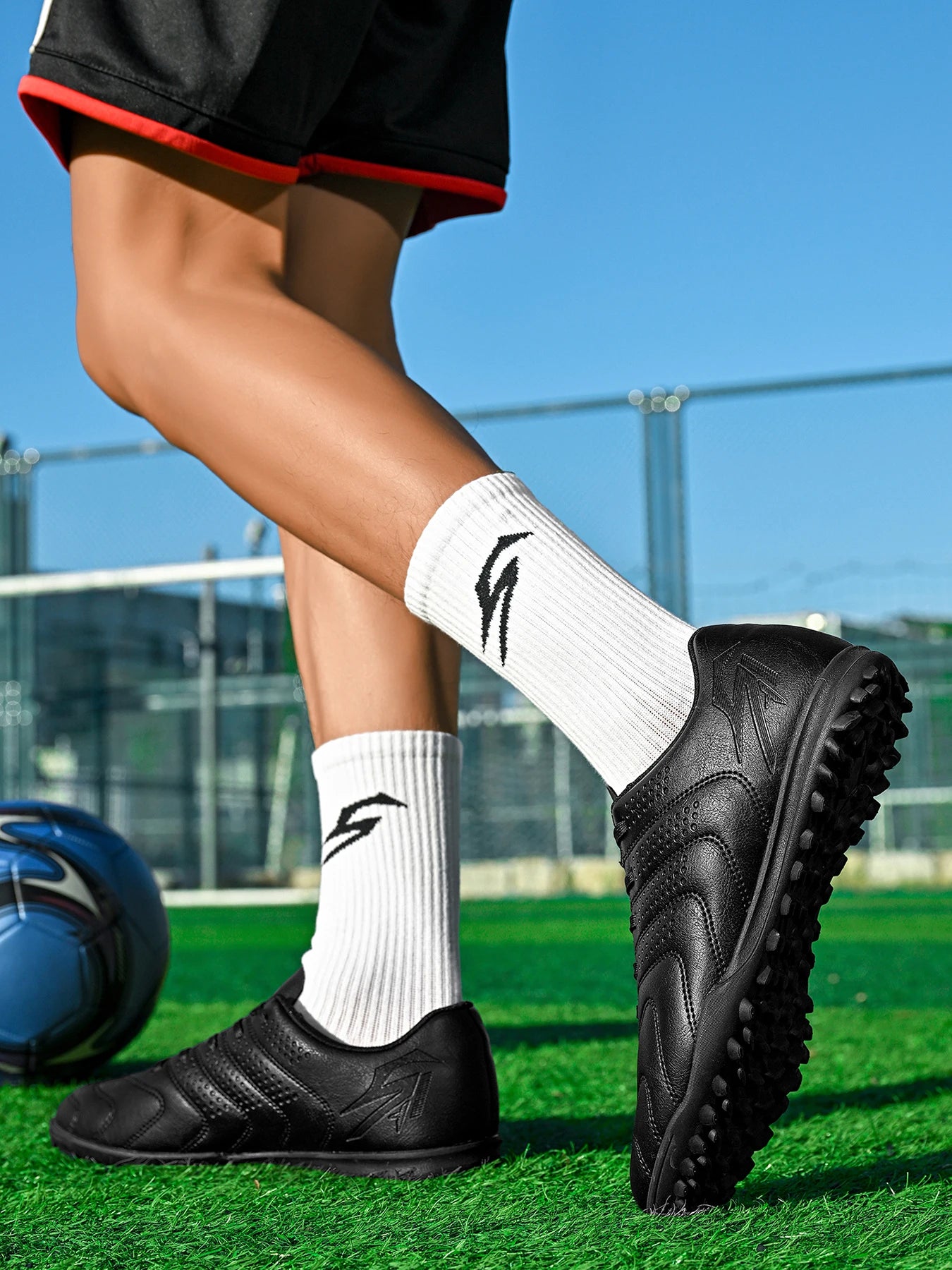 TF Studded Football Shoes for Teenagers and Kids, Unisex, Wear-Resistant, Non-Slip, Comfortable Student Match Football Shoes