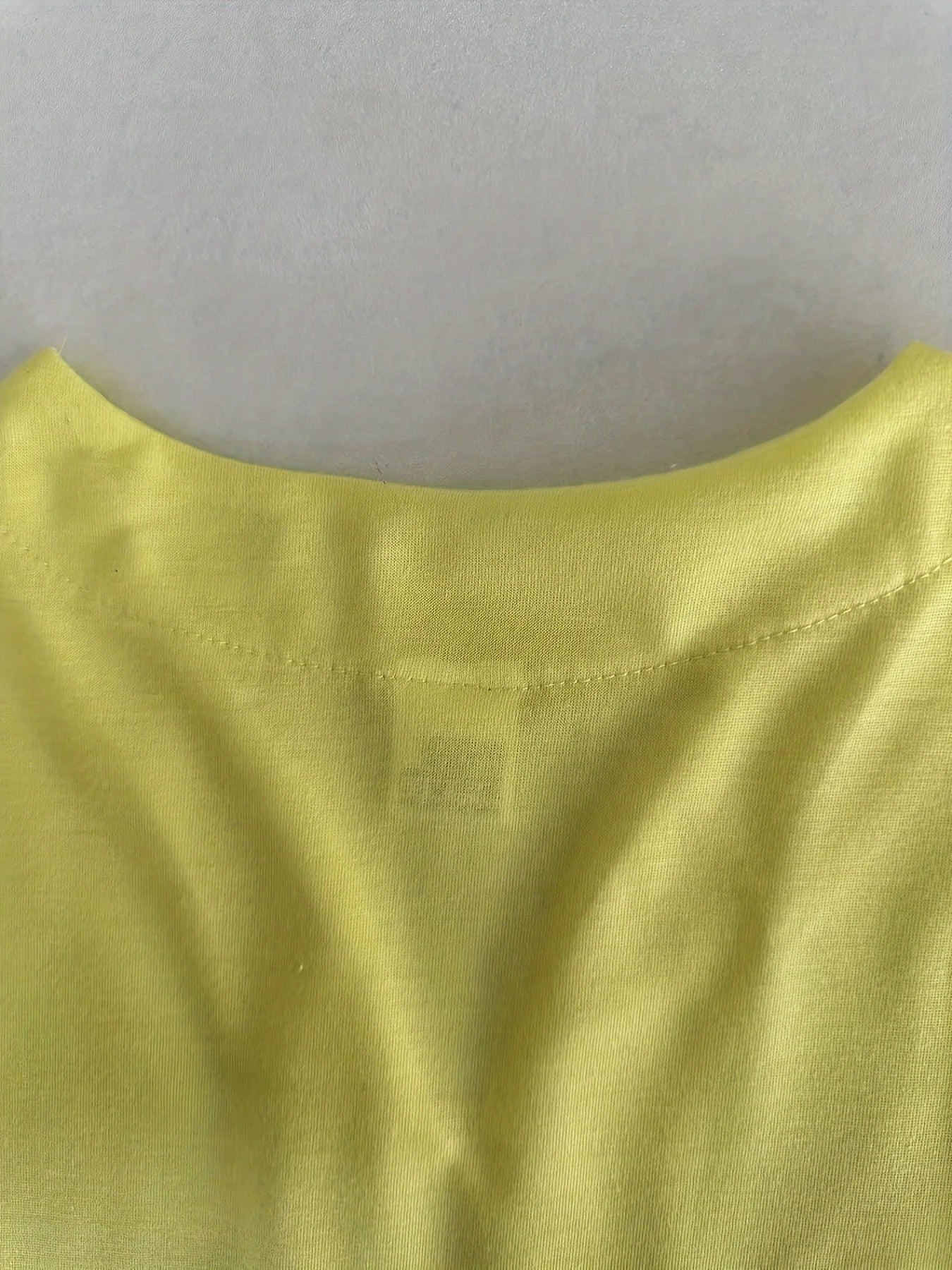 DIY custom printed V-neck T-shirt, fashionable men's short-sleeve T-shirt, stylish elegant casual streetwear top，everyday wear.