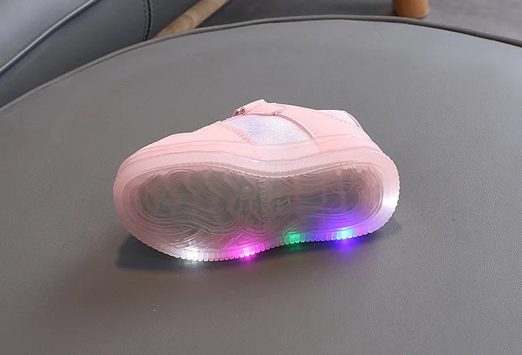 Spring Child Sneaker New Fashion Comfort Girl Shoe Versatile Soft Sole LED Light Girl Shoe Cute Anti Slip Exquisite Casual Shoes