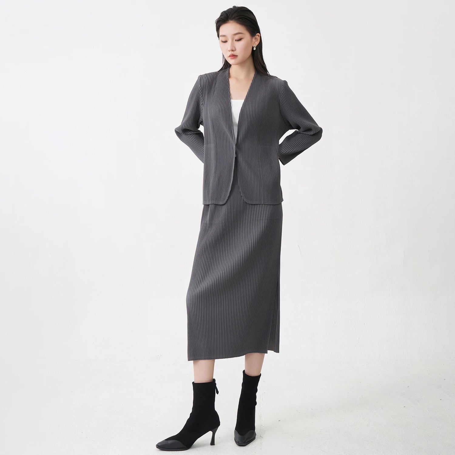 Fast Shipping Women's Fashion Set High Quality Top and Skirt Two Piece Office Set Miyake Pleated Set