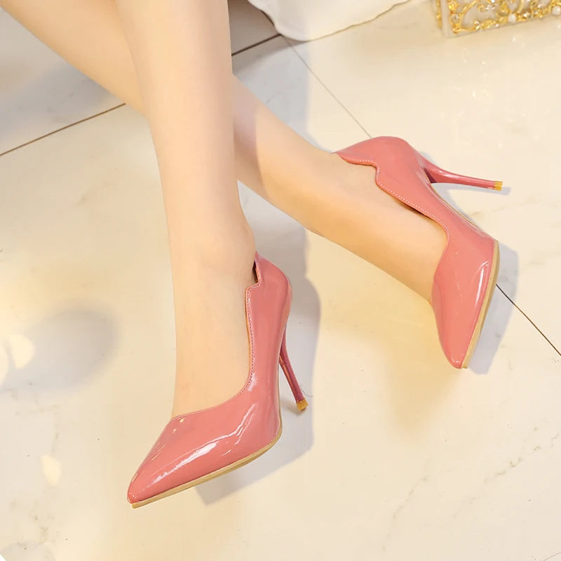 Nude High-Heeled Shoes for Women, Thin Heels, Pointed Toes, Small Size 30, 2024 New Style for Ladies, Elegant Spring and Autumn White Sexy Patent Leather Professional Black Women's Single Shoes, European and American Extra La