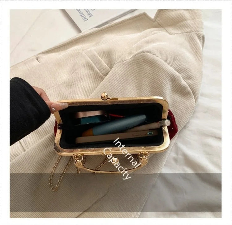 Luxury Design Women's Evening Clutch Purse Dinner Party Ladies Small Clip Shoulder Bag Handbags Retro Female Chain Crossbody Bag