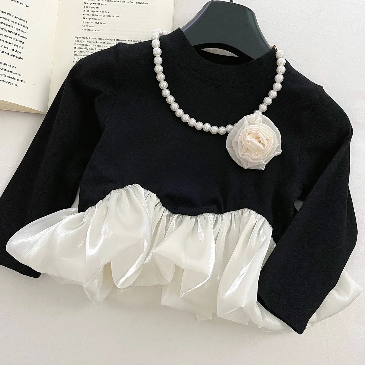 Girls 2 Piece Autumn 2025 New Long Sleeve Lace Solid Color Simple Fashionable Top Childrens Pants Baby Girl Set