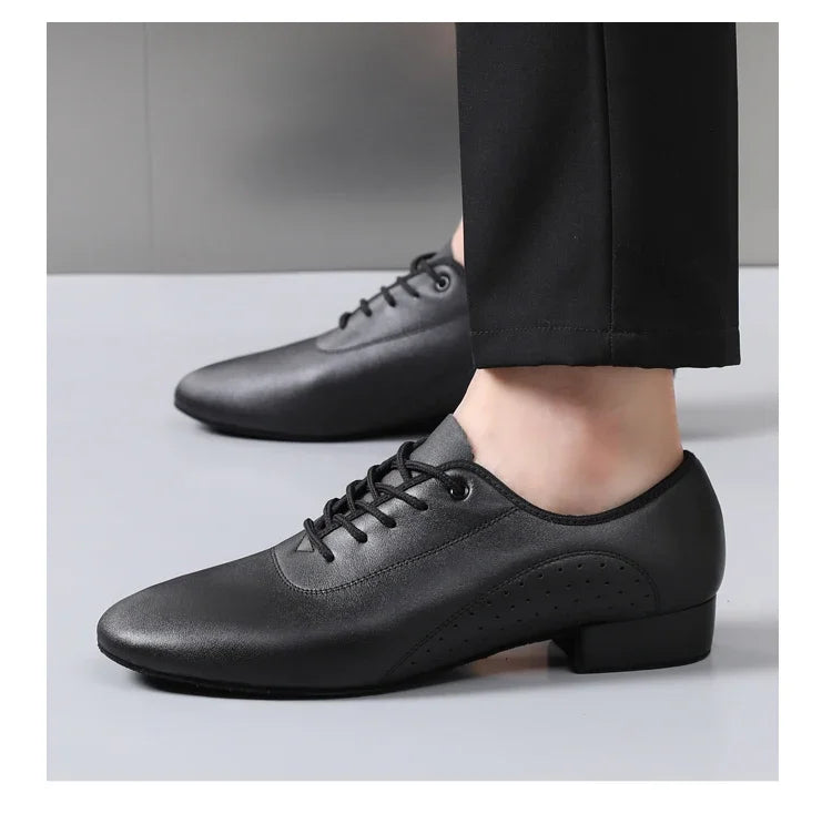 Men's white new leather Latin dance shoes Modern dance hall tango men's national standard dance shoes men's sports shoes