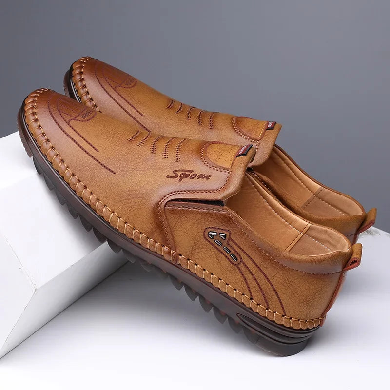 High Quality Men Shoes Handmade Leather Footwear Male Casual Business Flats Outdoor Soft Soled Travel Sneakers Brand Moccasins