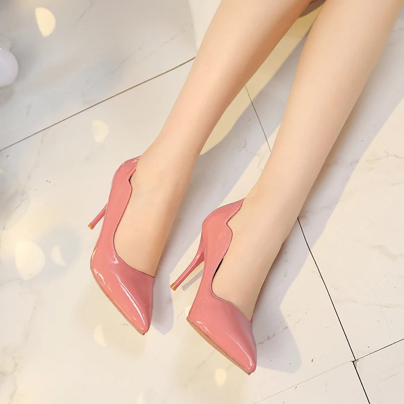 Nude High-Heeled Shoes for Women, Thin Heels, Pointed Toes, Small Size 30, 2024 New Style for Ladies, Elegant Spring and Autumn White Sexy Patent Leather Professional Black Women's Single Shoes, European and American Extra La