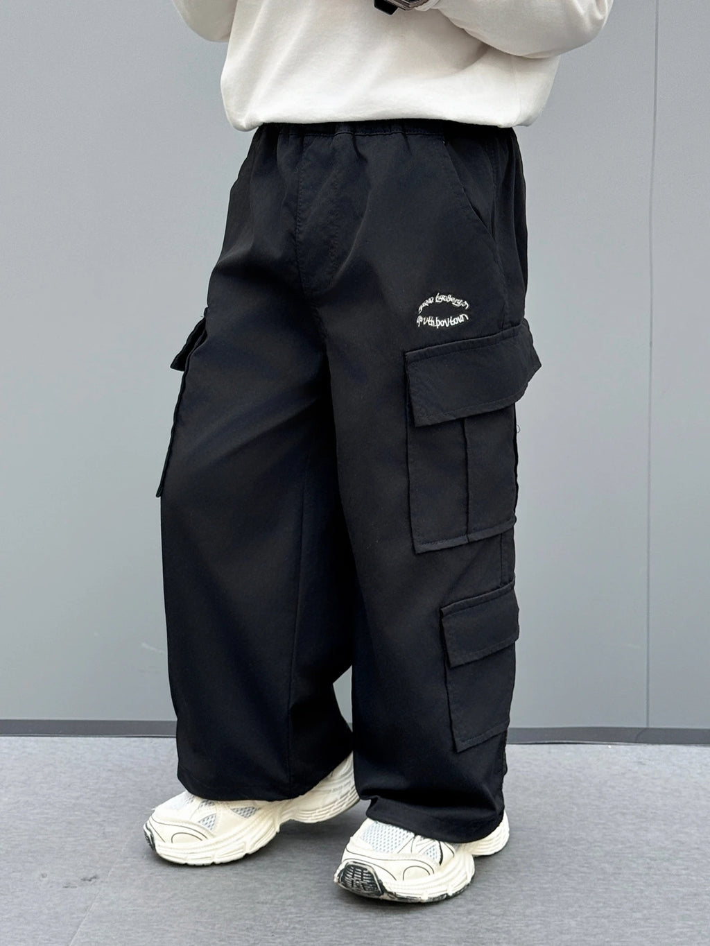 Toddler Boy Khaki Cargo Pants, Elastic Waist Multi-Pocket Casual Trousers With Embroidery Detail, Loose Fit Streetwear For Kids
