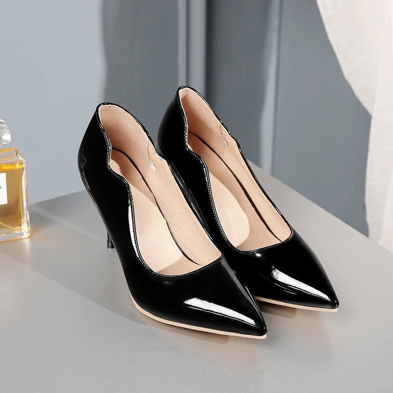 Nude High-Heeled Shoes for Women, Thin Heels, Pointed Toes, Small Size 30, 2024 New Style for Ladies, Elegant Spring and Autumn White Sexy Patent Leather Professional Black Women's Single Shoes, European and American Extra La