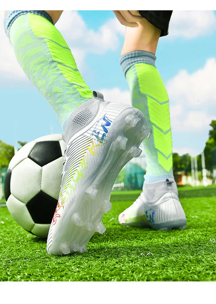 New Low Top Soccer Shoes for Men Teenage Boys Athletic Sports Training Footwear for Students on Lawn and Grass Fields